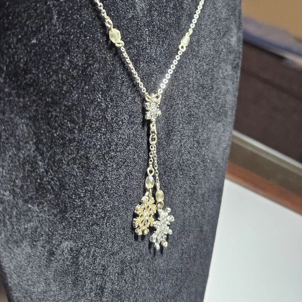 Vintage Avon Snowflakes Lavalier Necklace 18-21.5
